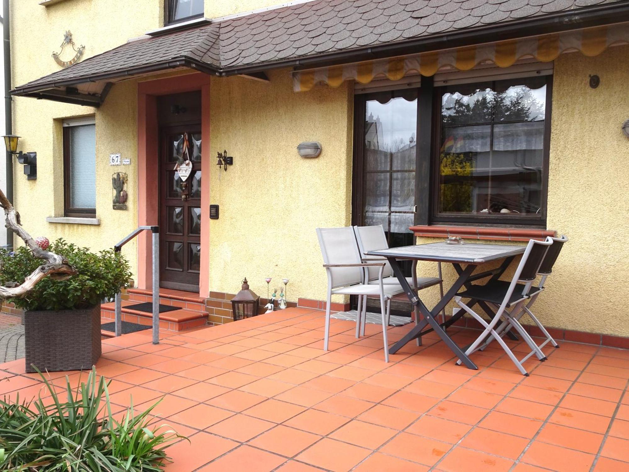 Landhausstil Trifft Moderne Muhlheim am Main Buitenkant foto